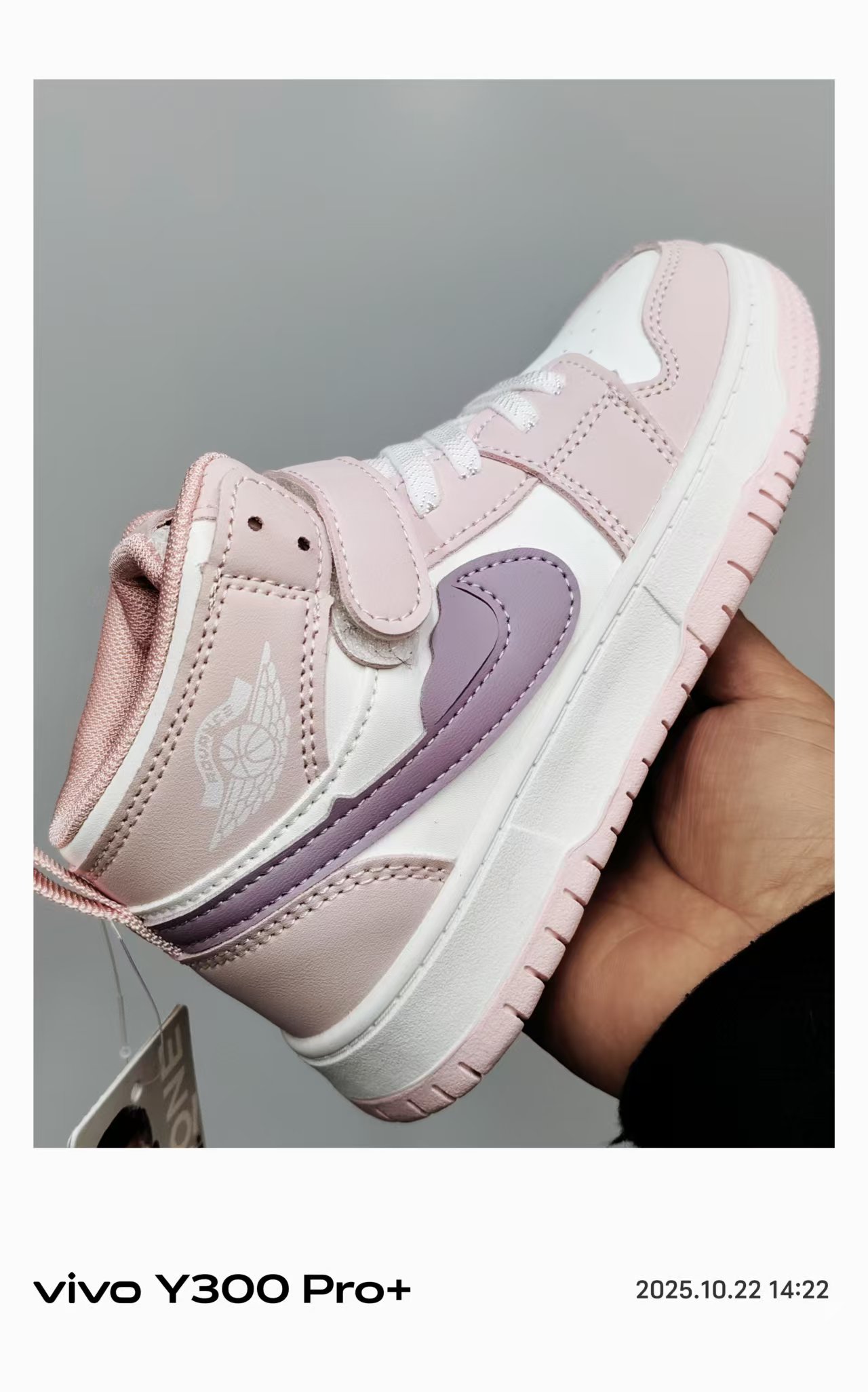 High-top board shoes for both men and women, sporty, fashionable, comfortable, trendy, versatile, casual. Sizes 28-37. Welcome to purchase and customize detail image 4