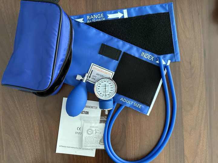 sphygmomanometer with stethoscope medical device Application Scenario