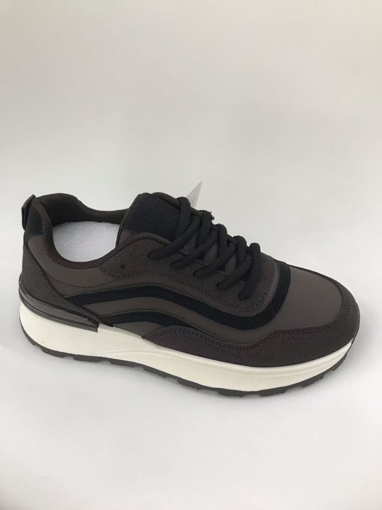Casual board men's sports shoes are breathable, comfortable and versatile full figure