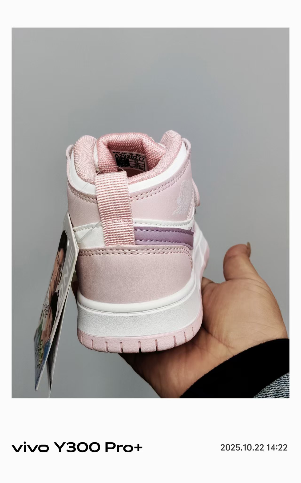 High-top board shoes for both men and women, sporty, fashionable, comfortable, trendy, versatile, casual. Sizes 28-37. Welcome to purchase and customize detail image 12