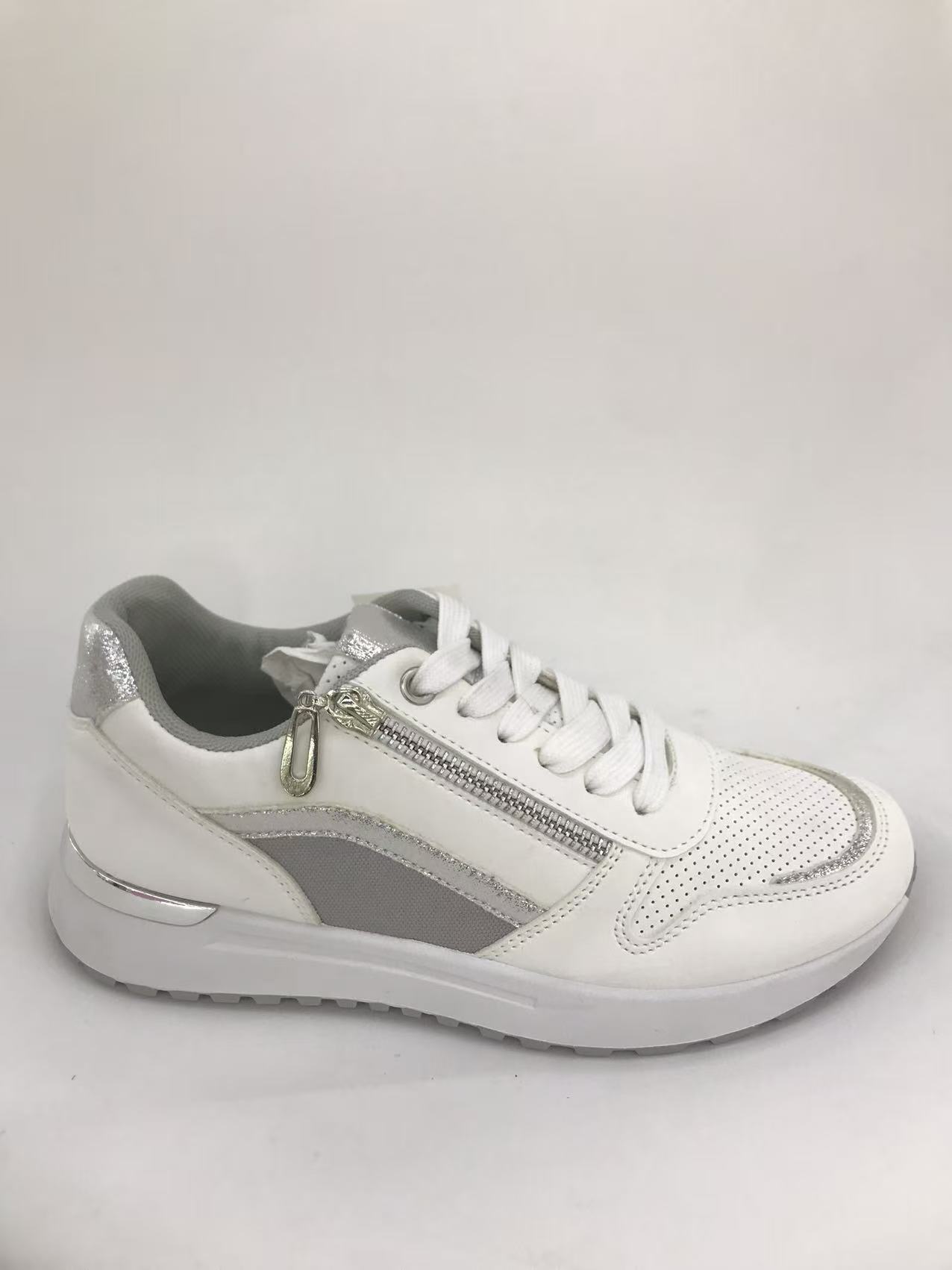 Women's Shoes and sports shoes are breathable, comfortable and trendy full figure