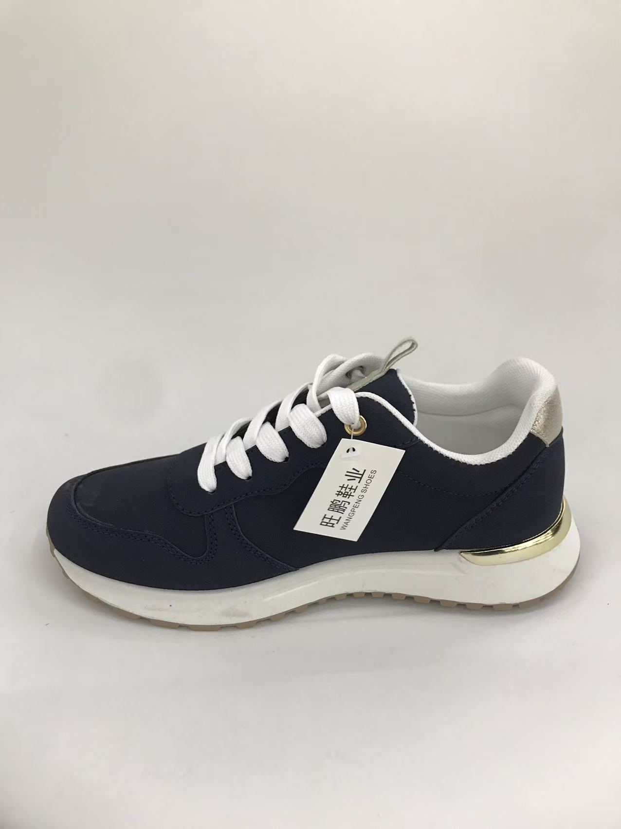 Women's autumn and winter casual shoes, outdoor simple style, European style Application Scenario