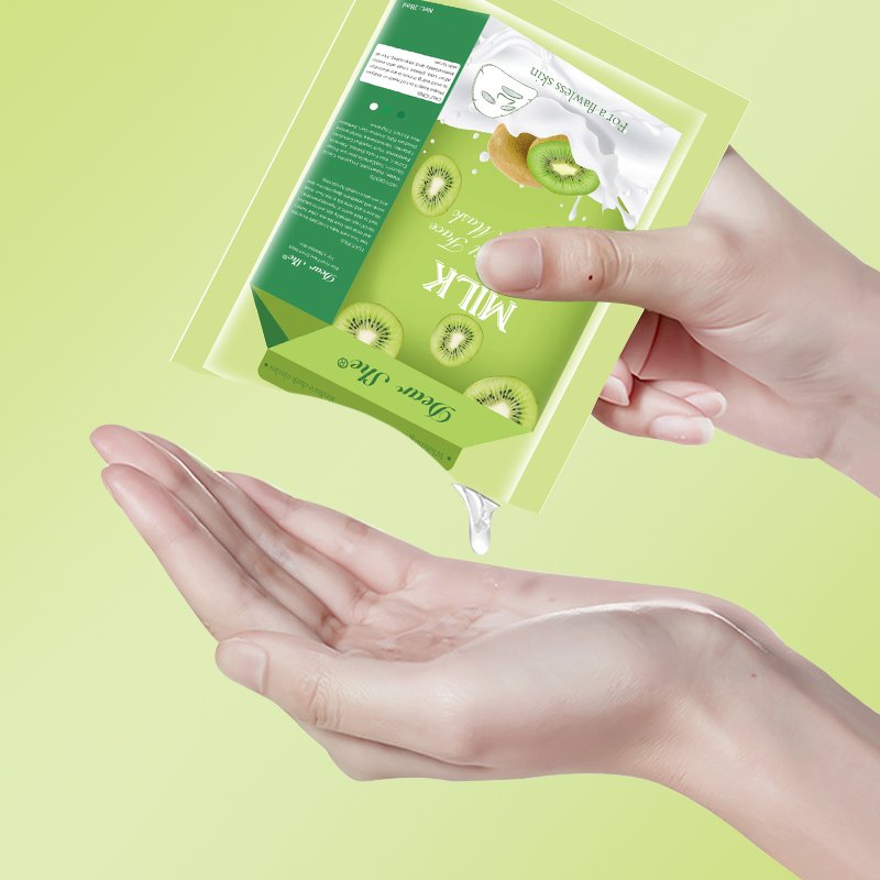 Dear she Kiwi Fruit Moisturizing and Skin-Friendly Essence Mask Wholesale Moisturizing, Nourishing, Brightening and Softening Skin Breathable Sheet Mask Application Scenario