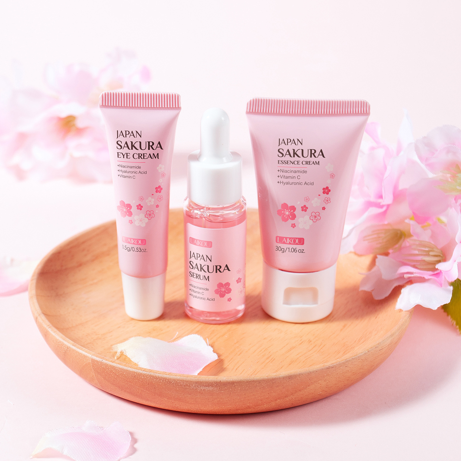 Wholesale of 3-piece cross-border Laicome Japanese Sakura Skincare Set, including essence, eye cream, face cream and skincare set full figure
