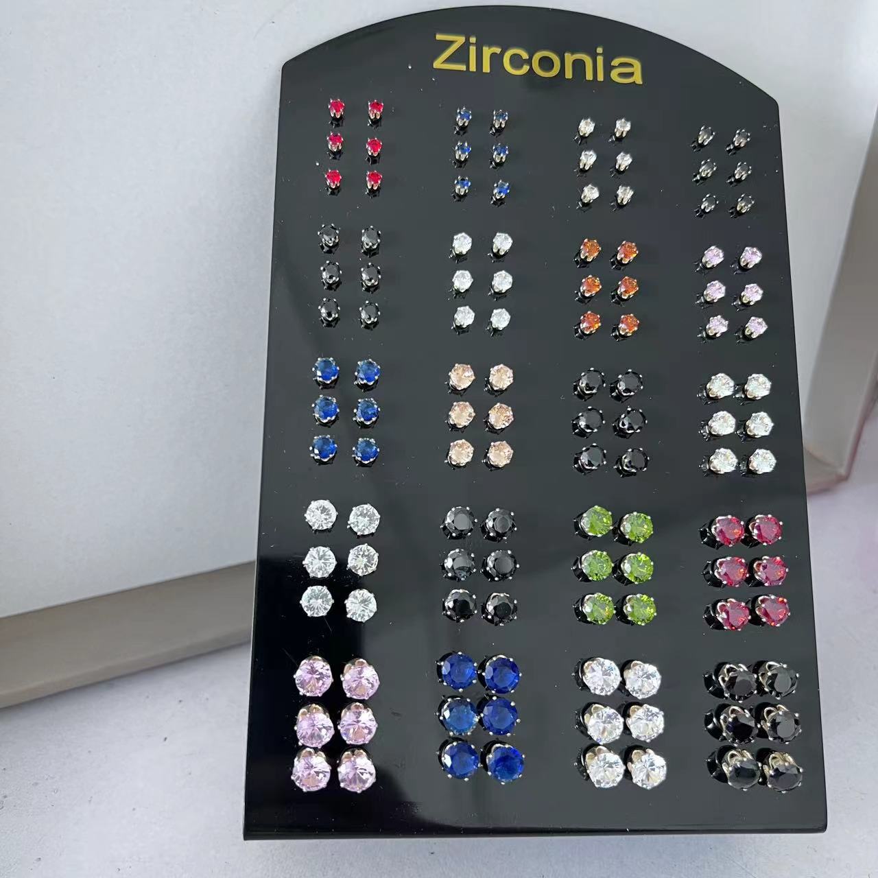 Popular European and American accessories: round and square zircon stud earrings, cross-border zircon stud earrings, six-claw stud earrings, four-claw stud earrings Item Picture