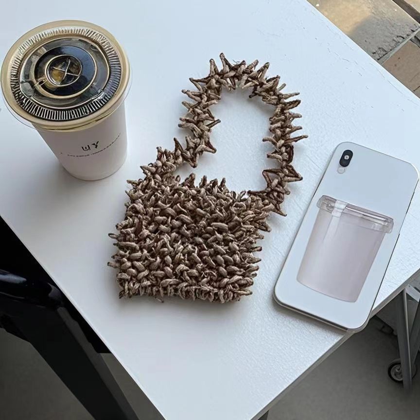 Cross-border bestsellers: single-shoulder durian bag, sea urchin bag, fashionable women's bags, multi-functional hand-held crossbody bag, fashionable, casual and versatile, trendy women's bags with various styles Application Scenario