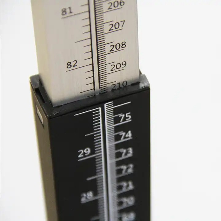 A mechanical pointer-type weight scale exclusively for foreign trade, with a maximum load capacity of 180KG. It is an all-in-one height measurement and weight scale details Picture