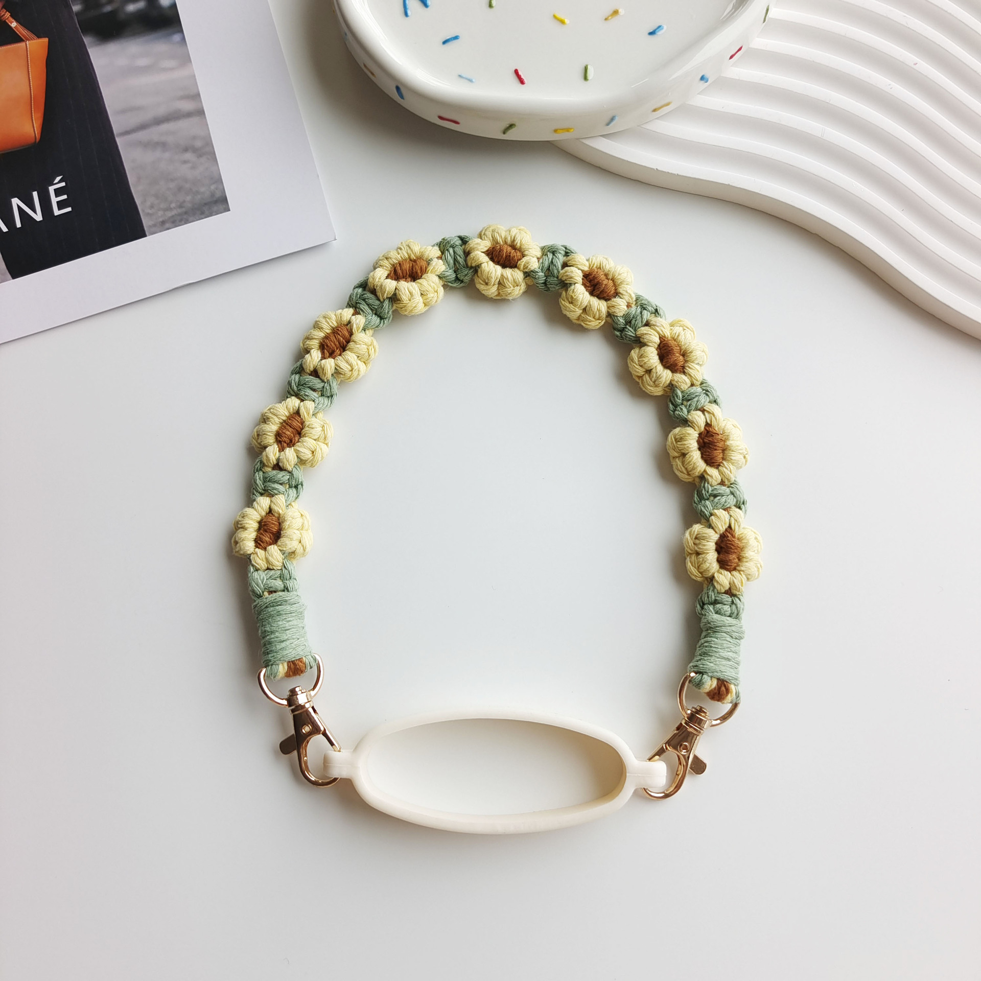 亚马逊爆款stanley水杯手提绳手编织雏菊花朵史丹利保温杯套挂绳细节图