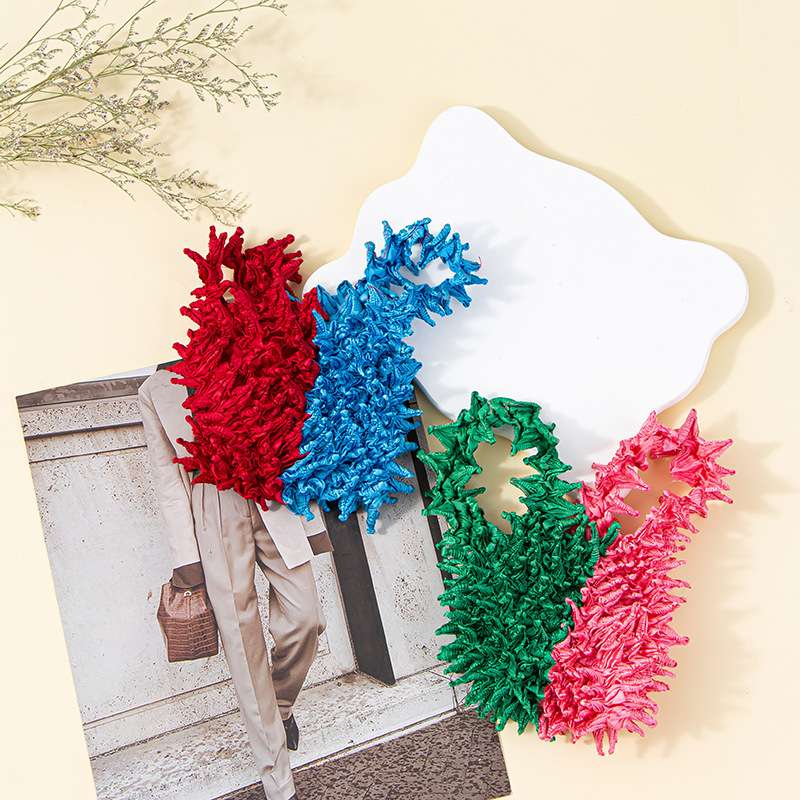 The popular sea urchin bag and durian bag from Japan and South Korea, a fashionable patchwork bag for women, a multi-functional hand-held crossbody bag, a casual and versatile new trend for women details Picture