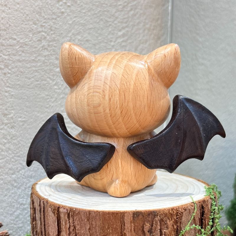 "Cute solid wood creative bat dog" office desk decoration, a heartwarming gift for a friend's birthday present Application Scenario