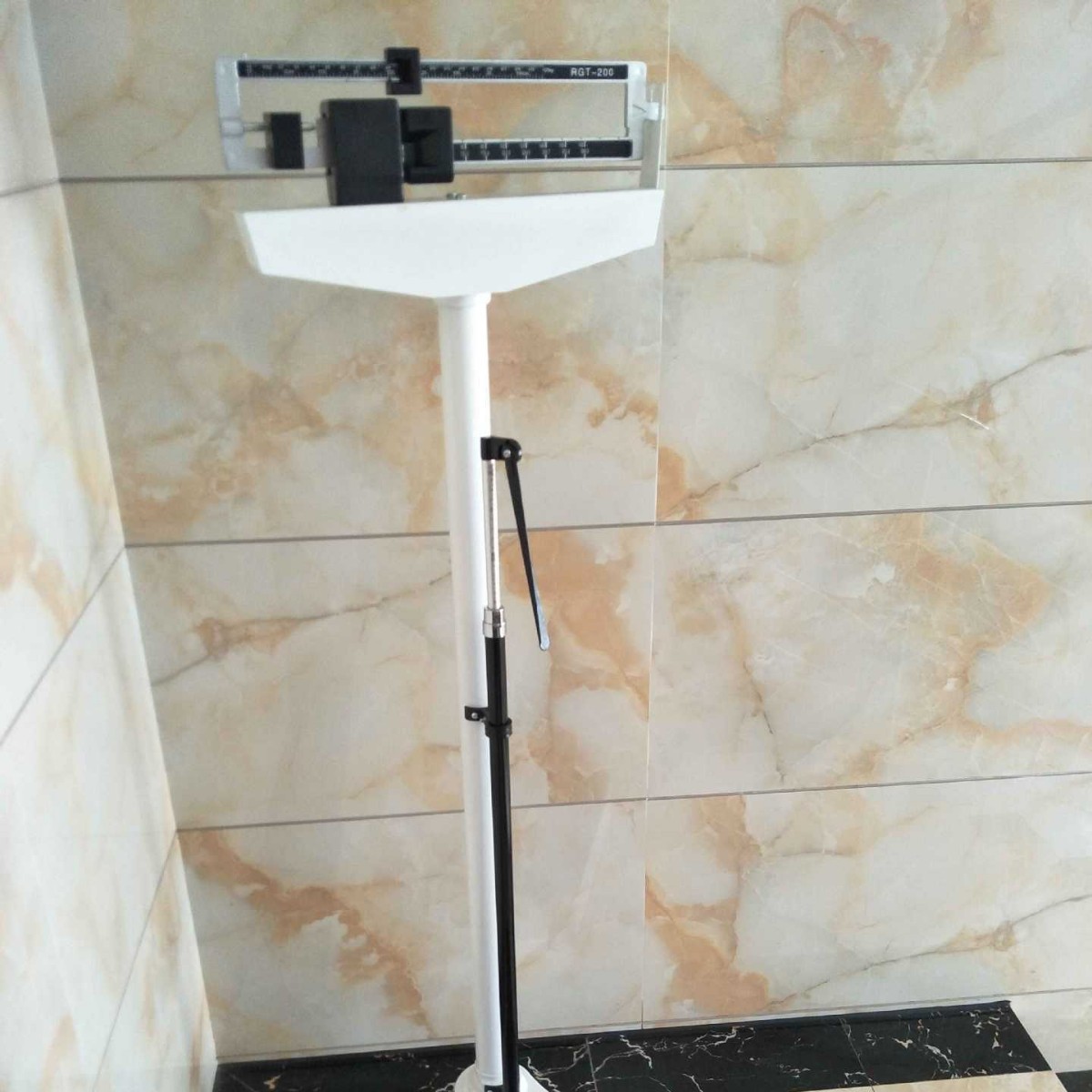 Multi-functional electronic weighing scale, household intelligent weighing device, body fat percentage detection, rechargeable mechanical weighing scale, daily necessities detail image 4