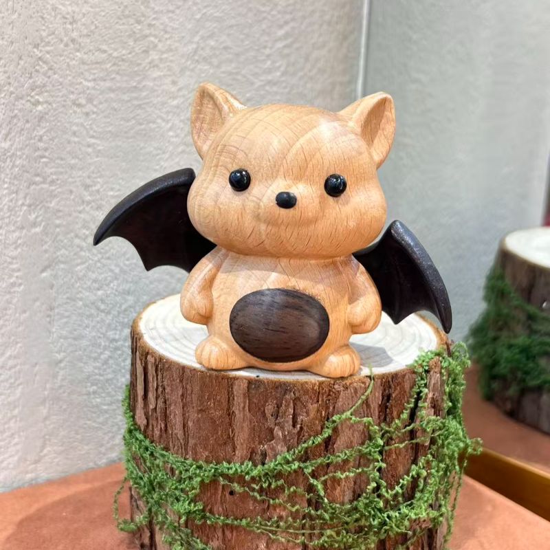 ”蝙蝠狗狗“可爱实木创意摆件办公室桌面装饰治愈礼物送朋友生日礼物