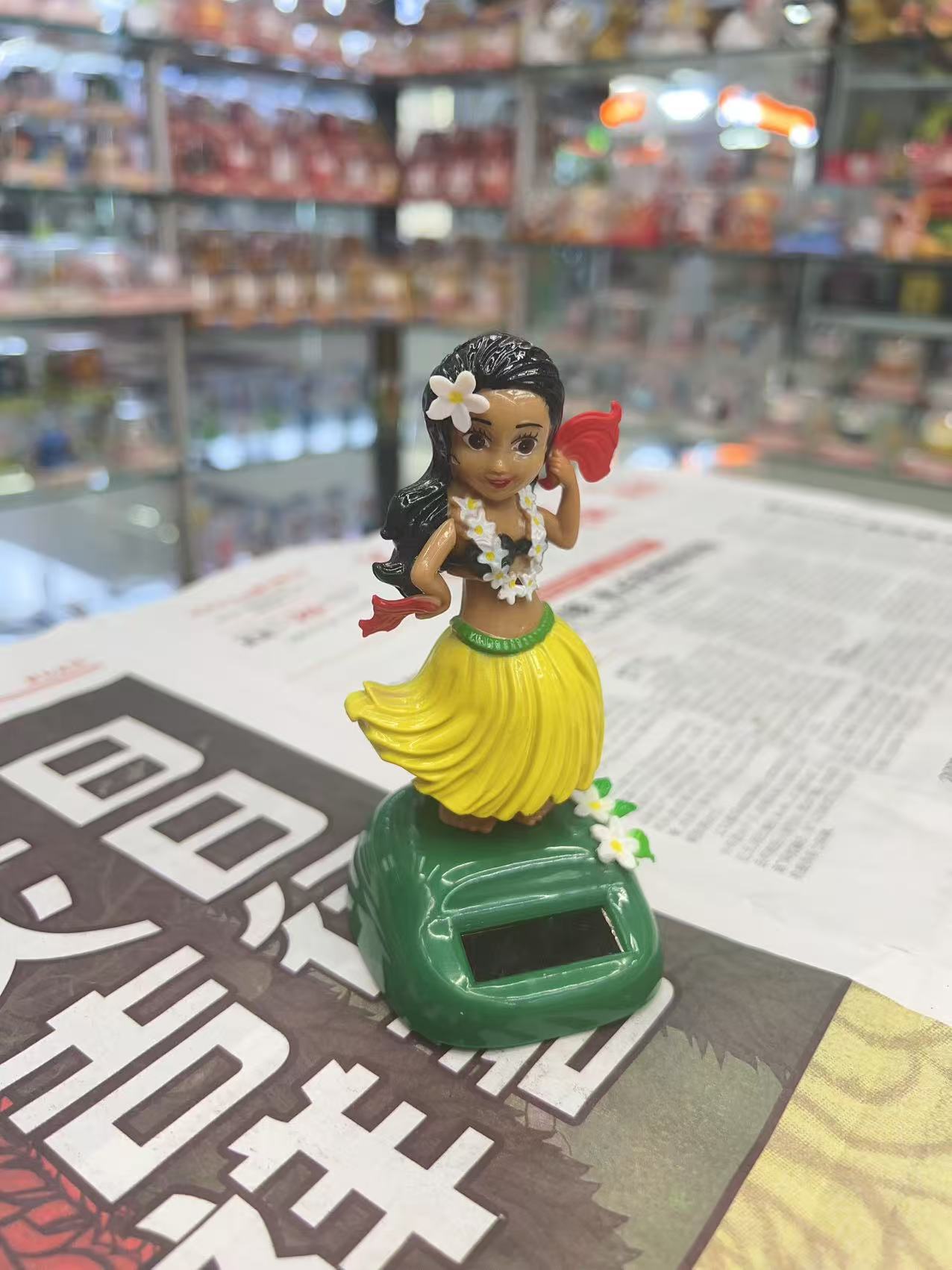 太阳能摇摆夏威夷女孩车载饰品创意卡通汽车摆件礼品欧洲摇摆裙详情7