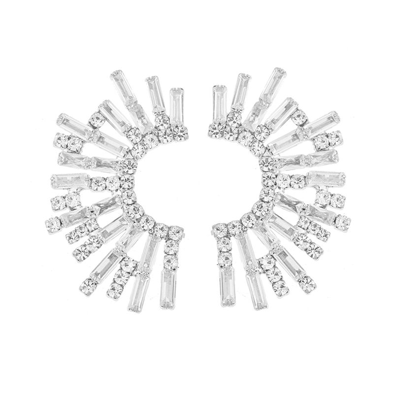 Cross-border European and American C-shaped zircon stud Earrings, feminine water diamond sunflower earrings, luxurious design, versatile diamond-encrusted jewelry Earrings Application Scenario