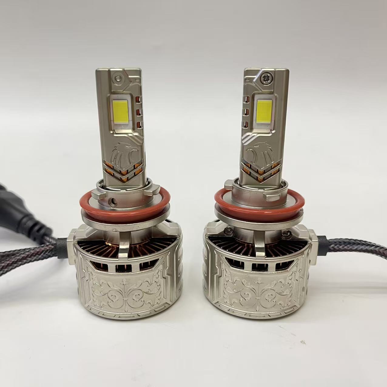 Xinhui Guang automotive LED headlights, 200W high beams, H1, H7, H4 export headlights, Russia Specification image