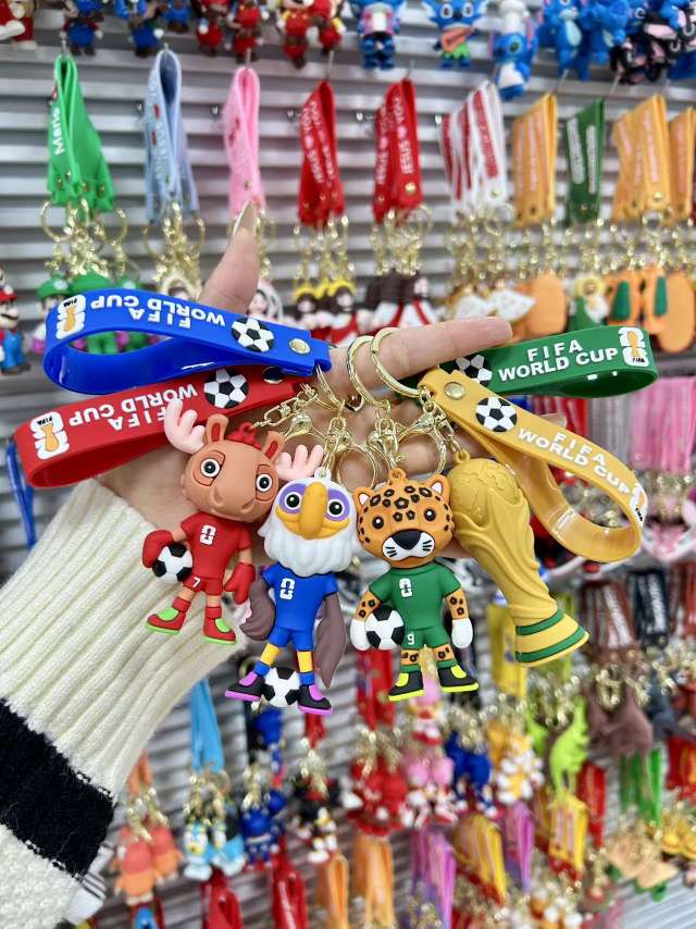 跨境热销2026世界杯美加墨吉祥物钥匙扣
