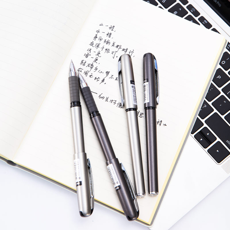 Deli 0.5mm bullet-shaped student pen for problem-solving, business office and financial signature pen, black gel pen Item Picture