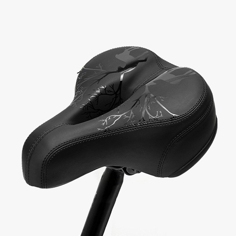 250107 Enlarged and widened saddle, bicycle saddle, mountain bike seat cushion, bicycle seat cushion, bicycle seat cushion bag Application Scenario