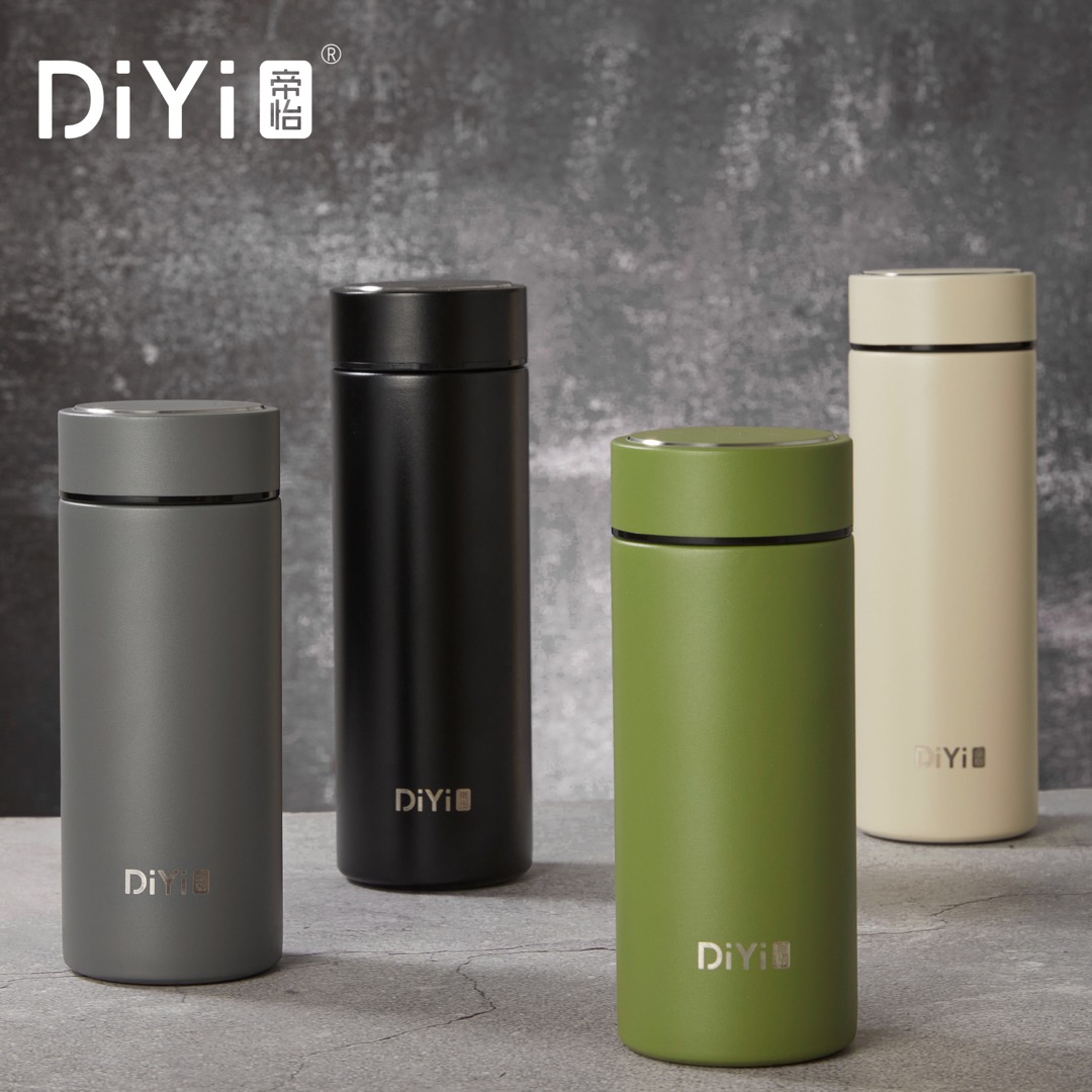 الطراز الكلاسيكي DY-BW131318 DY-BW1318 Deutsche Di-BW1318 Deutsche Di-BW1318 Deutsche Development Coe 520ML)، وهو تان من الطلاء البلاستيكية ذات السعة، مقاومة للتحميل بأربعة ألوان تقريبا، مع تطبيق العديد من السيناريوهات!