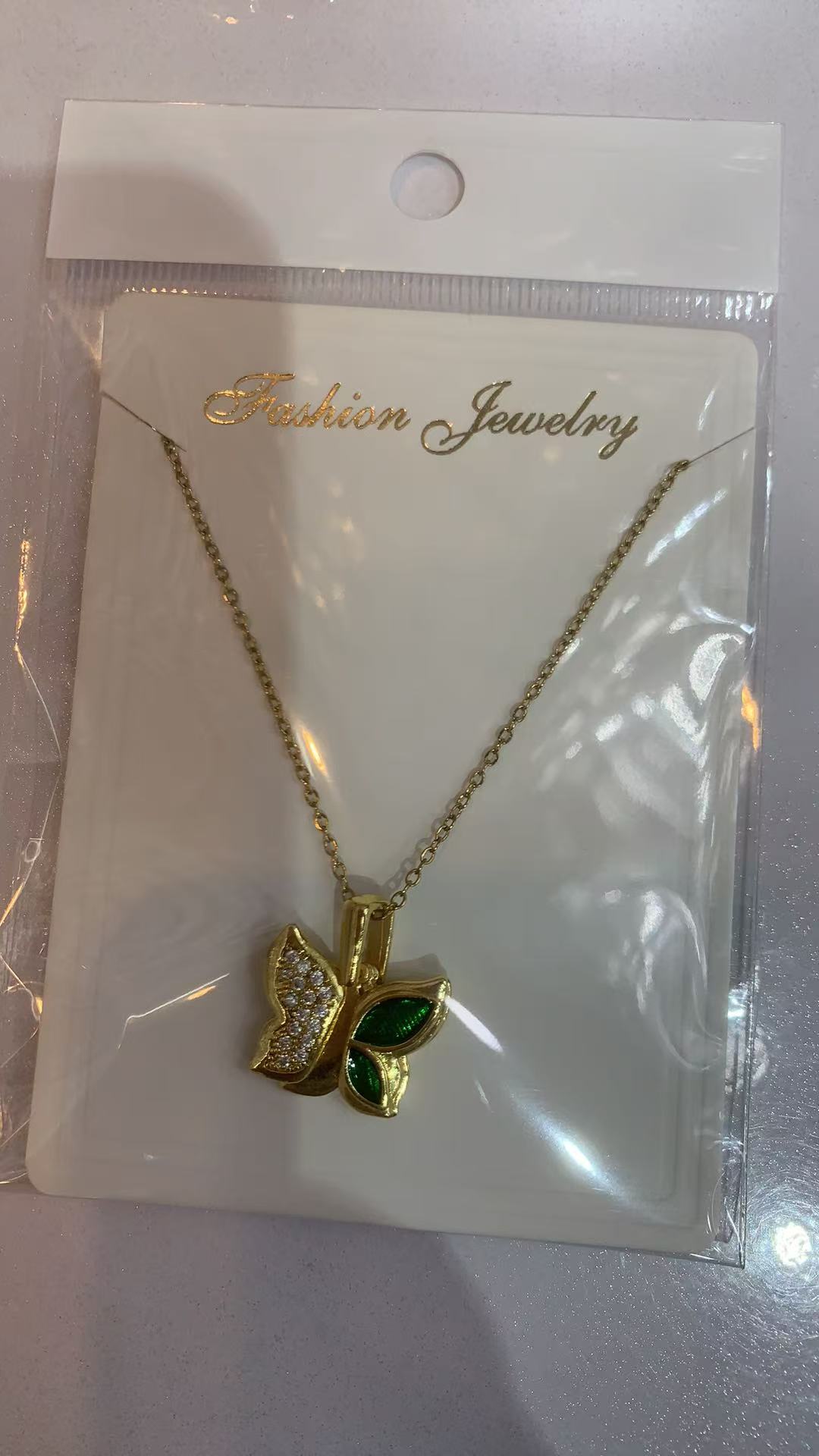 Wholesale of popular cross-border copper gold-plated necklaces for women with micro-inlaid designs, exuding a light luxury and high-end charm