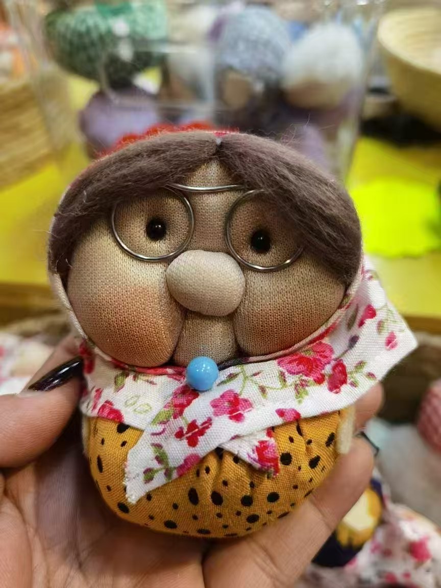 布艺艺品实物图