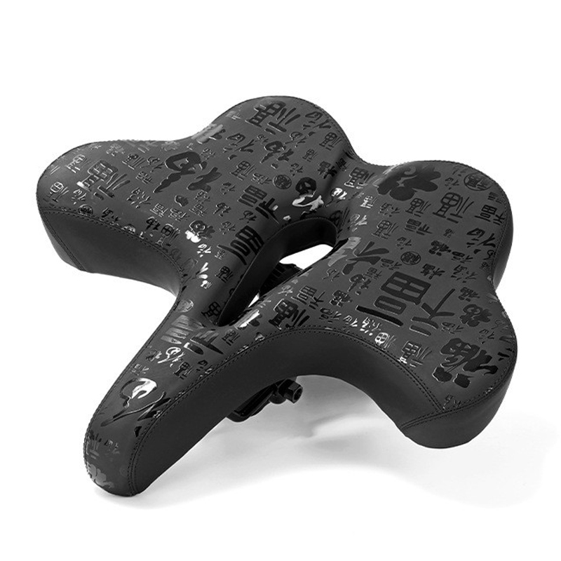 250104 Enlarged and widened saddle, bicycle saddle, mountain bike seat cushion, bicycle seat cushion, bicycle seat cushion bag Application Scenario