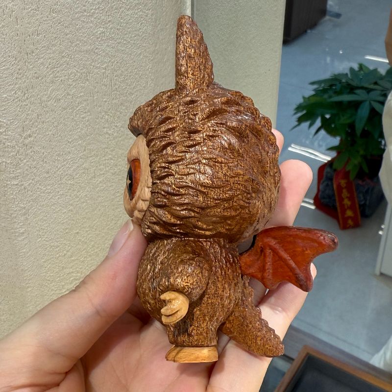 木质工艺品实物图