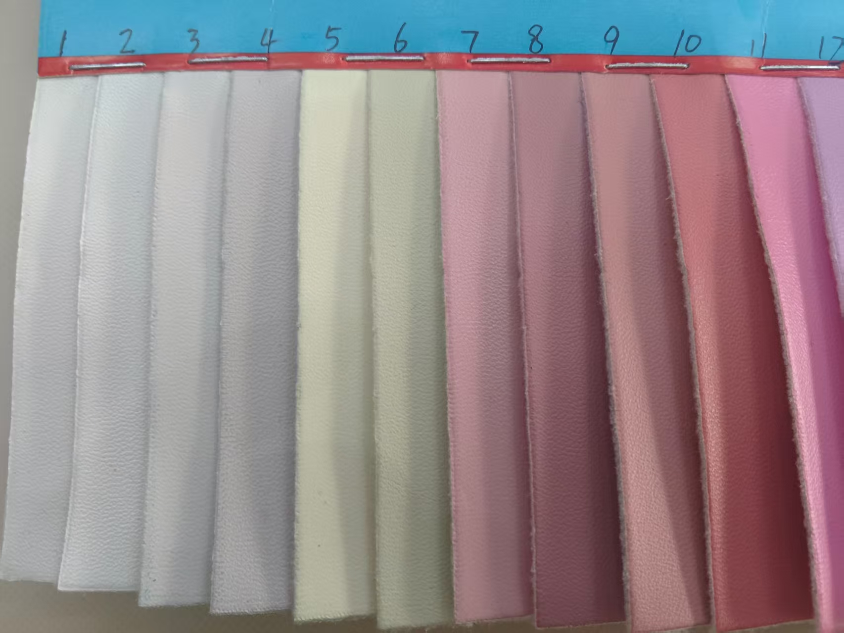 1.0 Imitation cotton flex-like base napa pattern PU leather 1.0 Eco-friendly artificial leather for both domestic and foreign trade luggage decoration