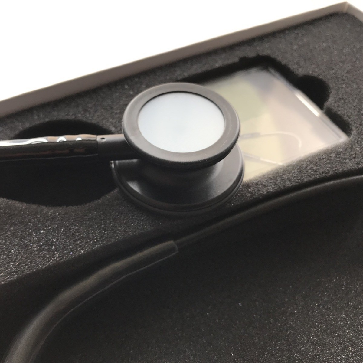 All-black rainbow-head stethoscope, stainless steel stethoscope, ear hook stethoscope details Picture