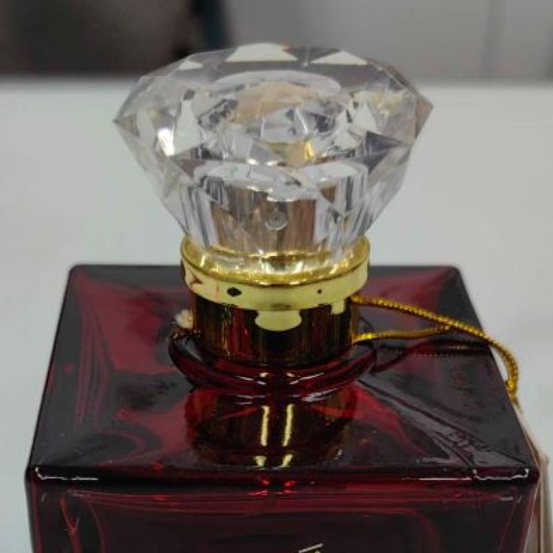 Perfume Arab Men's Perfume, a must-have for beauty, skincare and makeup with Middle Eastern style. Men's skincare fragrance, long-lasting and elegant details Picture