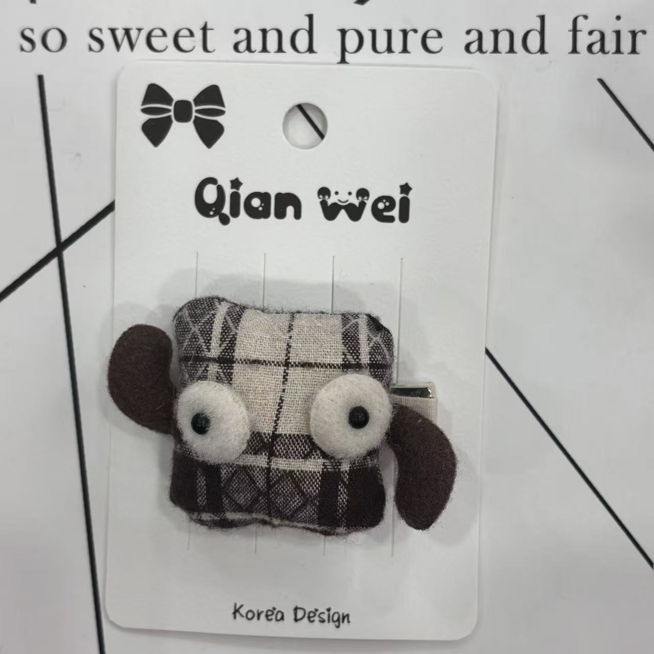 Coffee-colored square face figurine hairpin, plush toy, children's toy hairpin