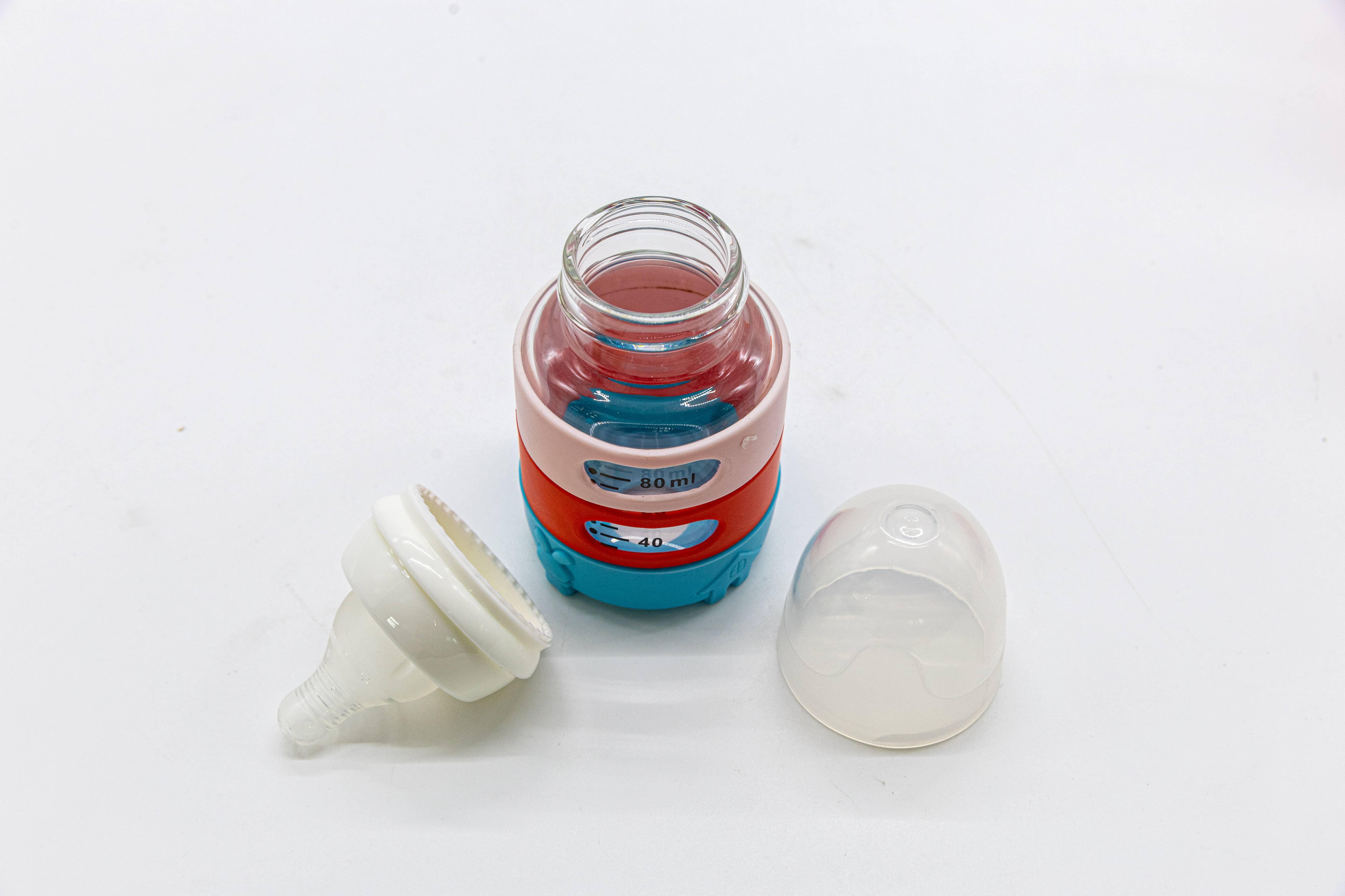 Baby Baby Baby baby products, 80ML small-capacity baby bottle with a ribbon label Application Scenario
