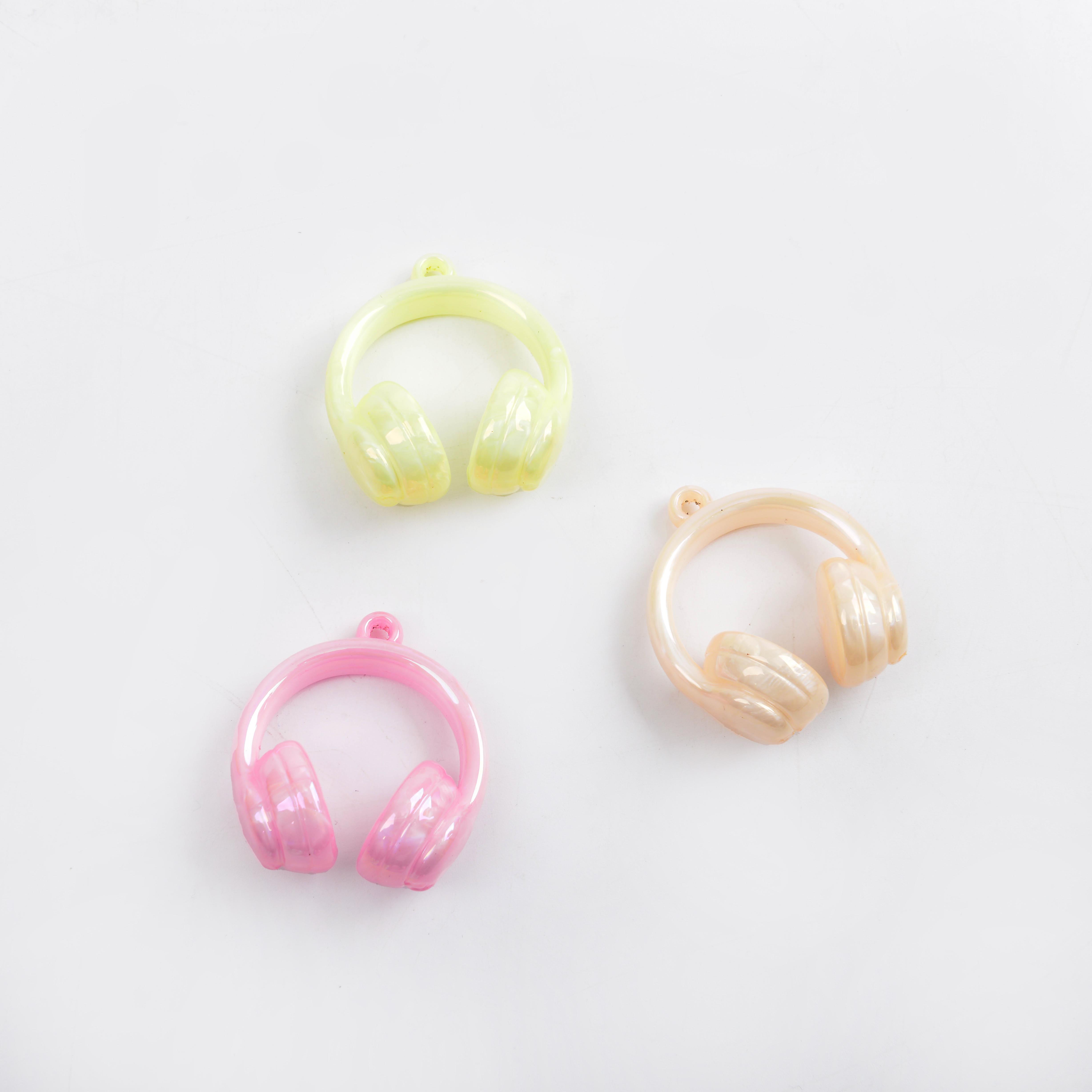 Best-selling personalized cream small earphone pendant, diy mobile phone chain keychain bag pendant, student backpack decorative pendant details Picture