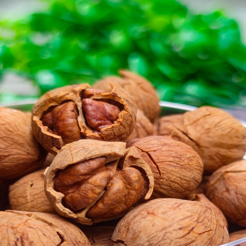 杭州2025新货临安特产手剥特大籽山核桃罐装产品图