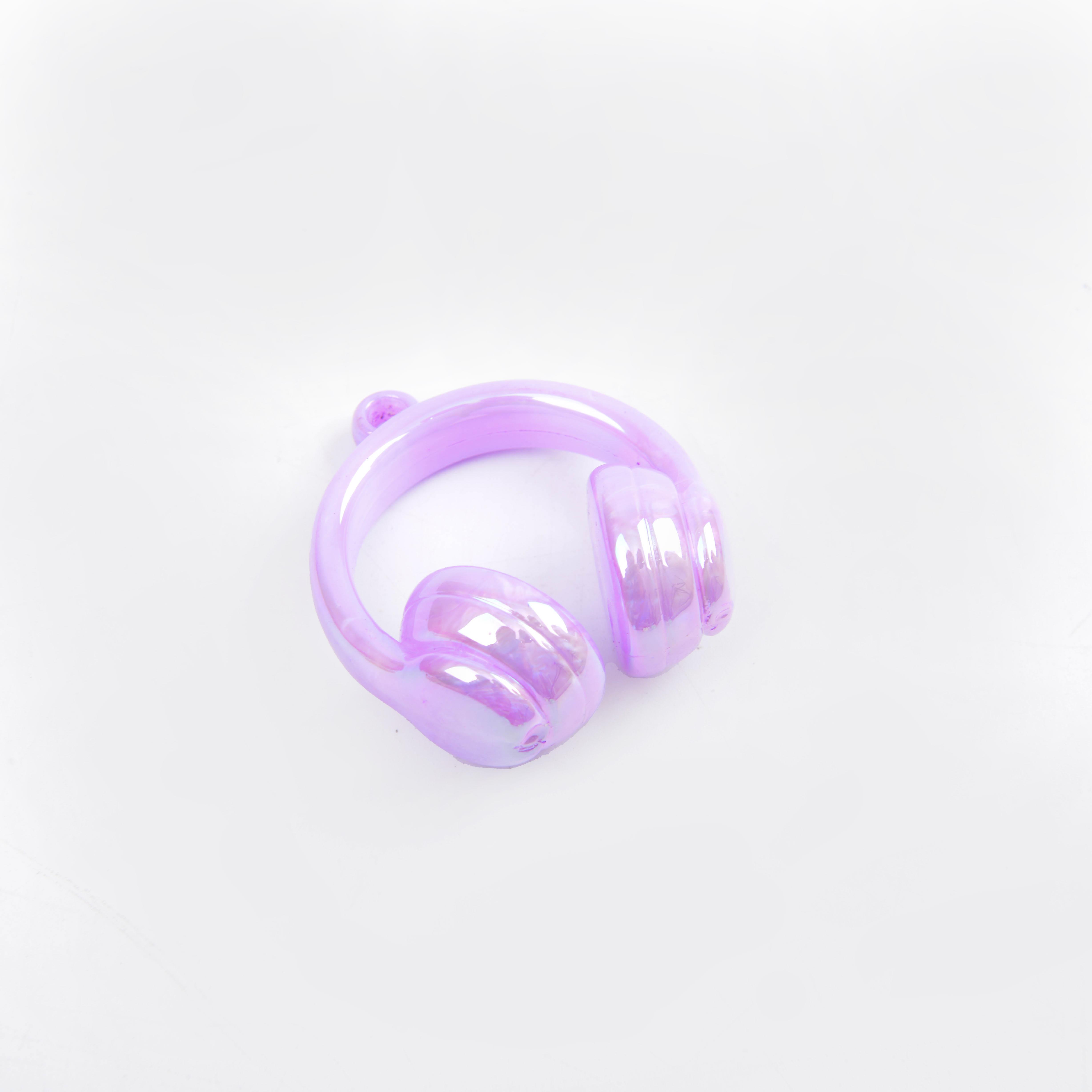 Best-selling personalized cream small earphone pendant, diy mobile phone chain keychain bag pendant, student backpack decorative pendant Item Picture