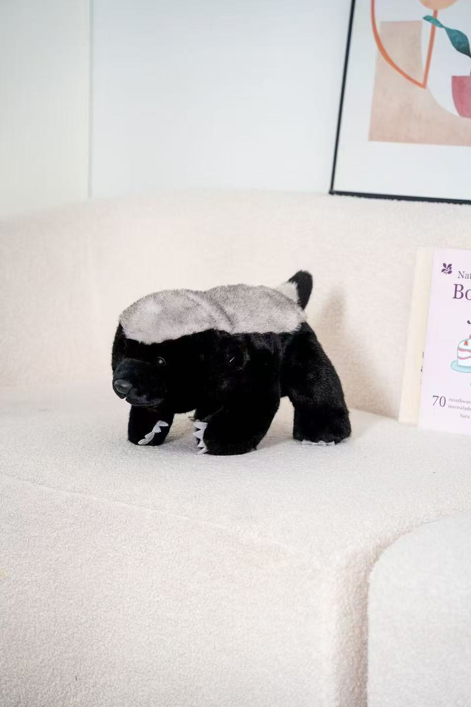 18cm fragrant black and white color-matched crouching honey badger plush toy, soft and cute "Flat-headed Brother" doll, palm personalized companion small ornament Specification image