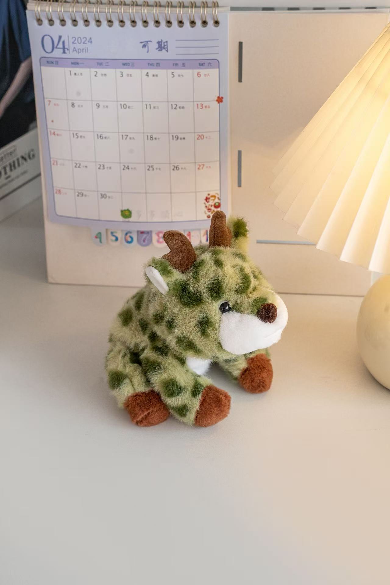 18cm fragrant green-patterned brown-horned crouching little deer plush doll, soft and cute white-nosed doll, palm comfort and companionship small ornament Specification image
