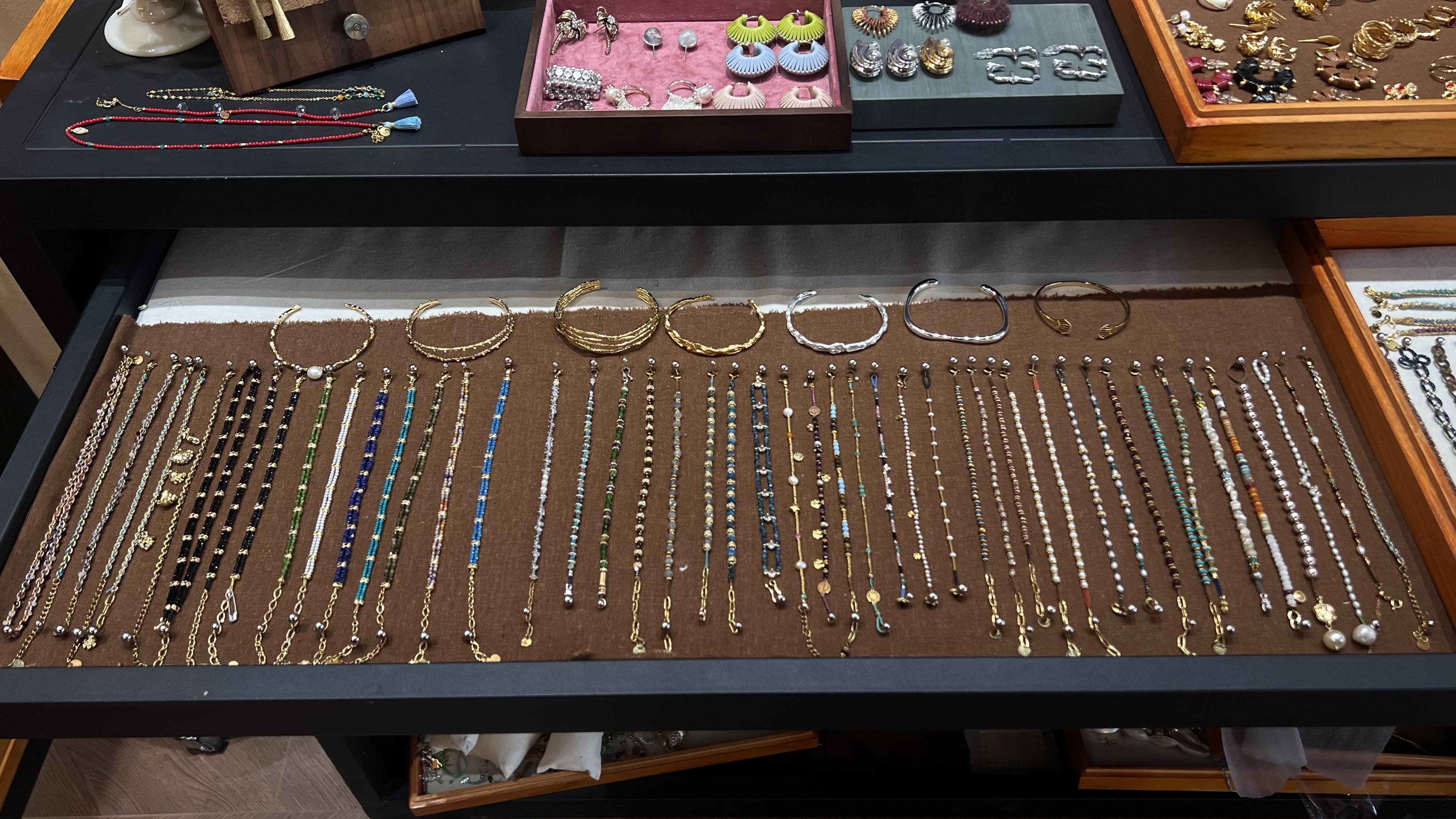 TENG MORE describe pic - 1