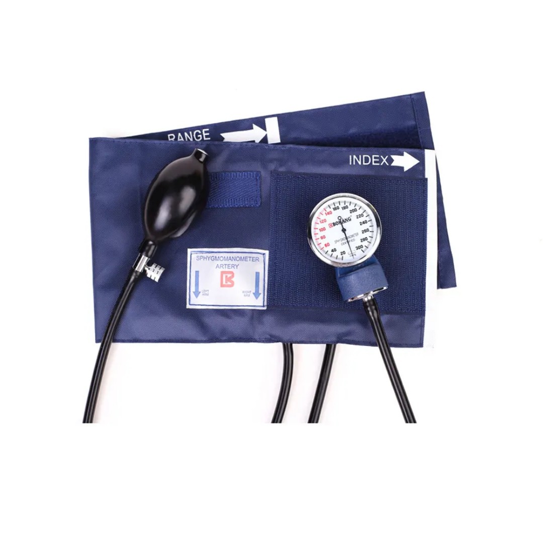 Measure blood pressure with a Bokang blood pressure monitor
