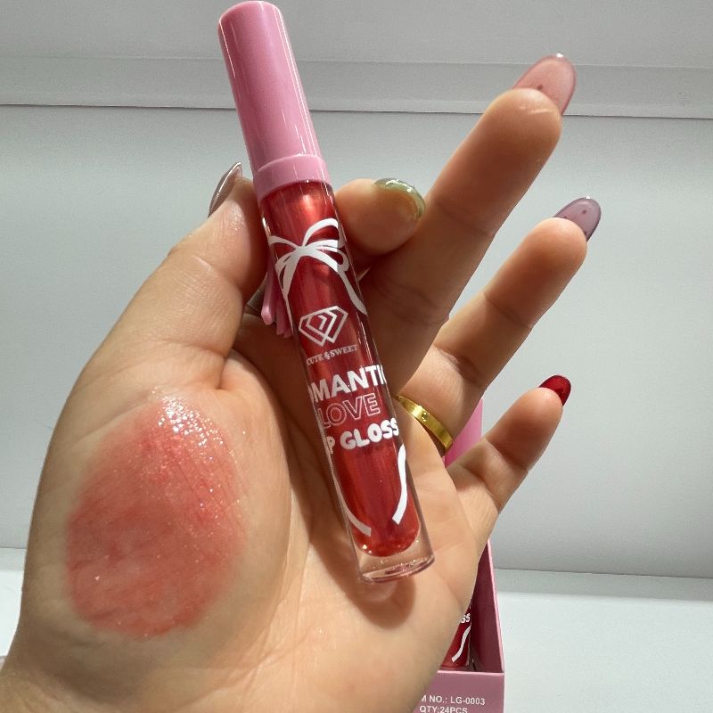 lip gloss six colors Six colors moisturizing Pretty Beauty fine glitter Application Scenario