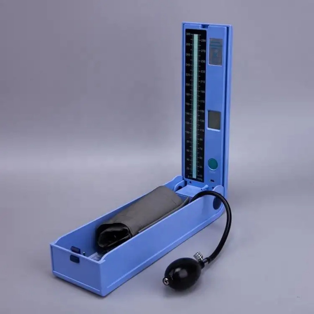 Medical maintenance, home blood pressure monitor, blood pressure measuring instrument, stethoscope, medical equipment, health monitoring neutral model Application Scenario