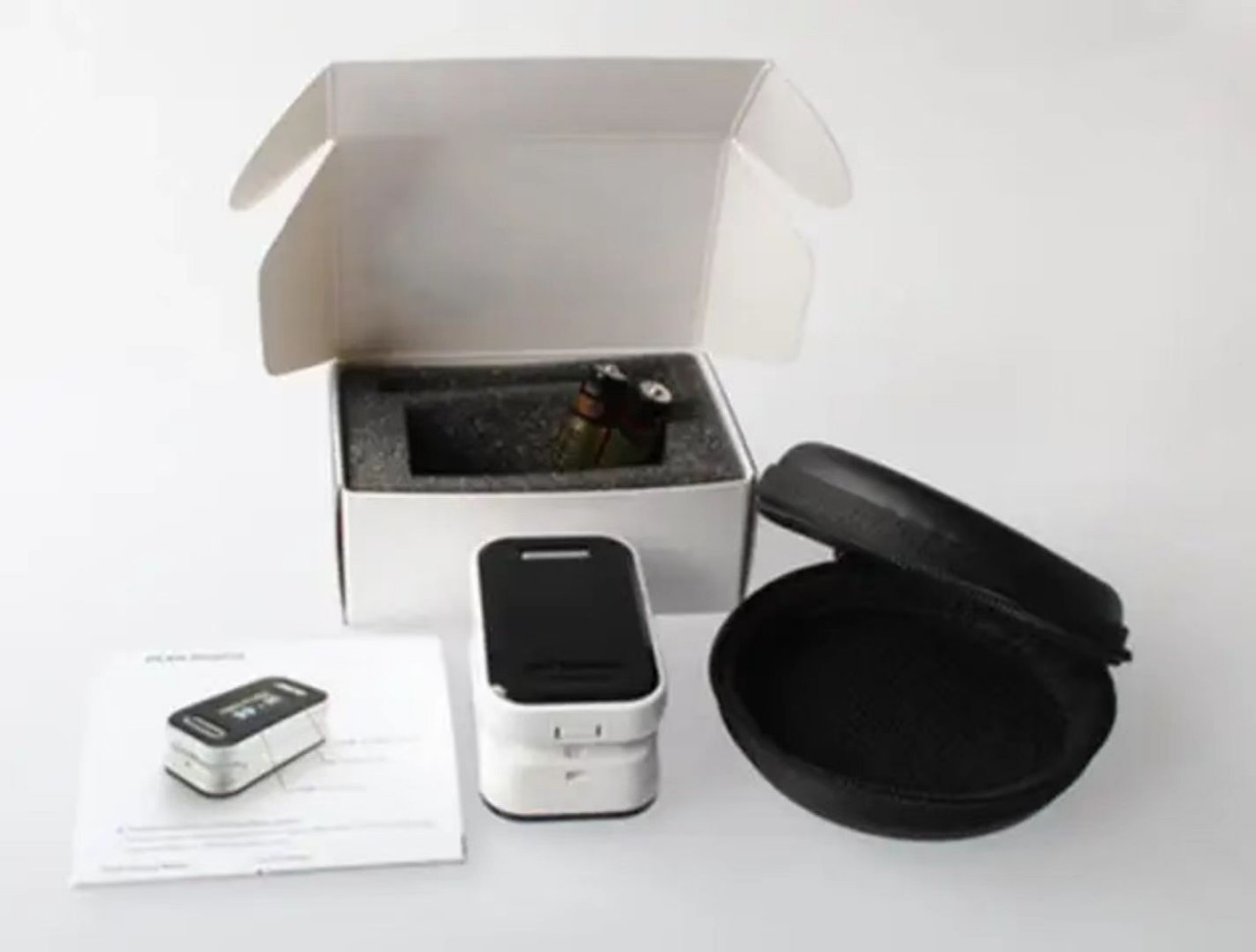 Blood oxygen meter, fingernail-type finger blood oxygen meter, blood oxygen monitoring finger clip instrument, blood oxygen meter, medical oxygen saturation clip, finger oxygen clip details Picture