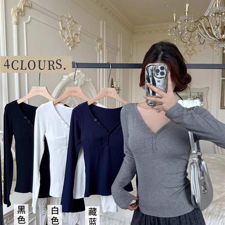 A new French style V-neck long-sleeved T-shirt for women in 2025. Pair it with a chest pad and a slimming top for autumn and winter Specification image