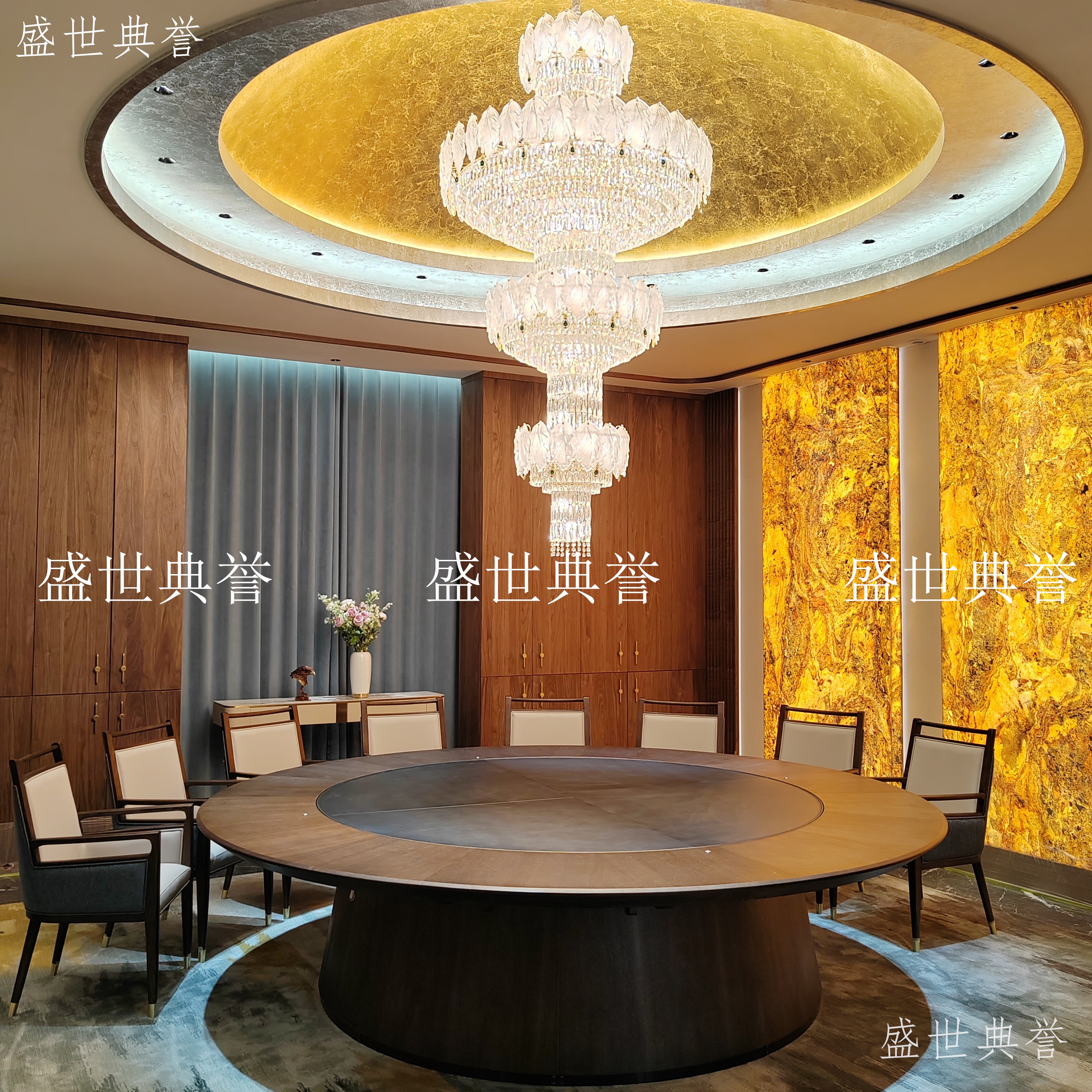 Changzhou Resort Hotel's solid wood electric dining table and chairs, seafood style, flat rotating table, round table, new type of lifting mechanism dining table Application Scenario