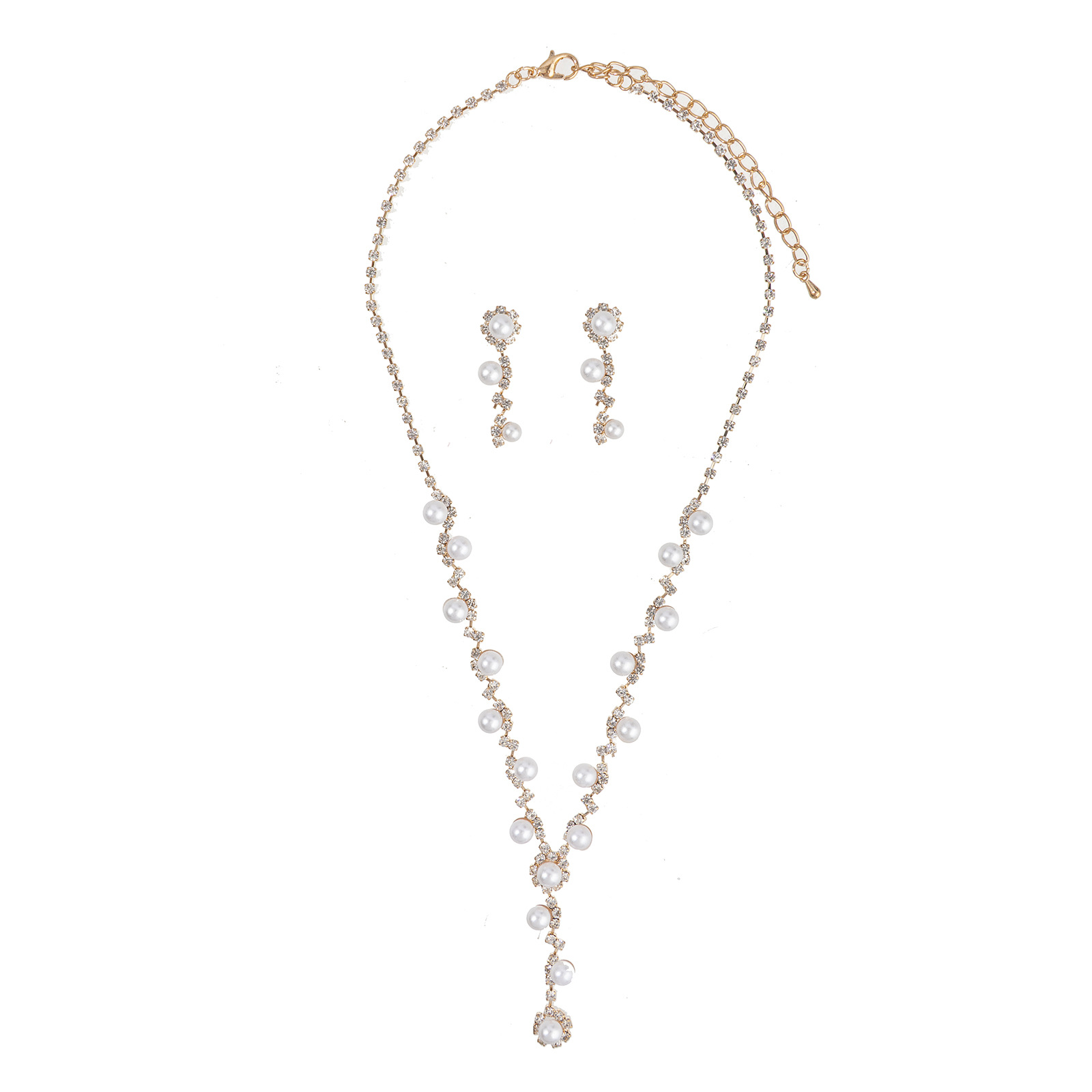 A two-piece set of V-shaped pearl necklace and earrings for brides' wedding accessories is a cross-border bestseller. Wholesale of luxurious and elegant water diamond chain