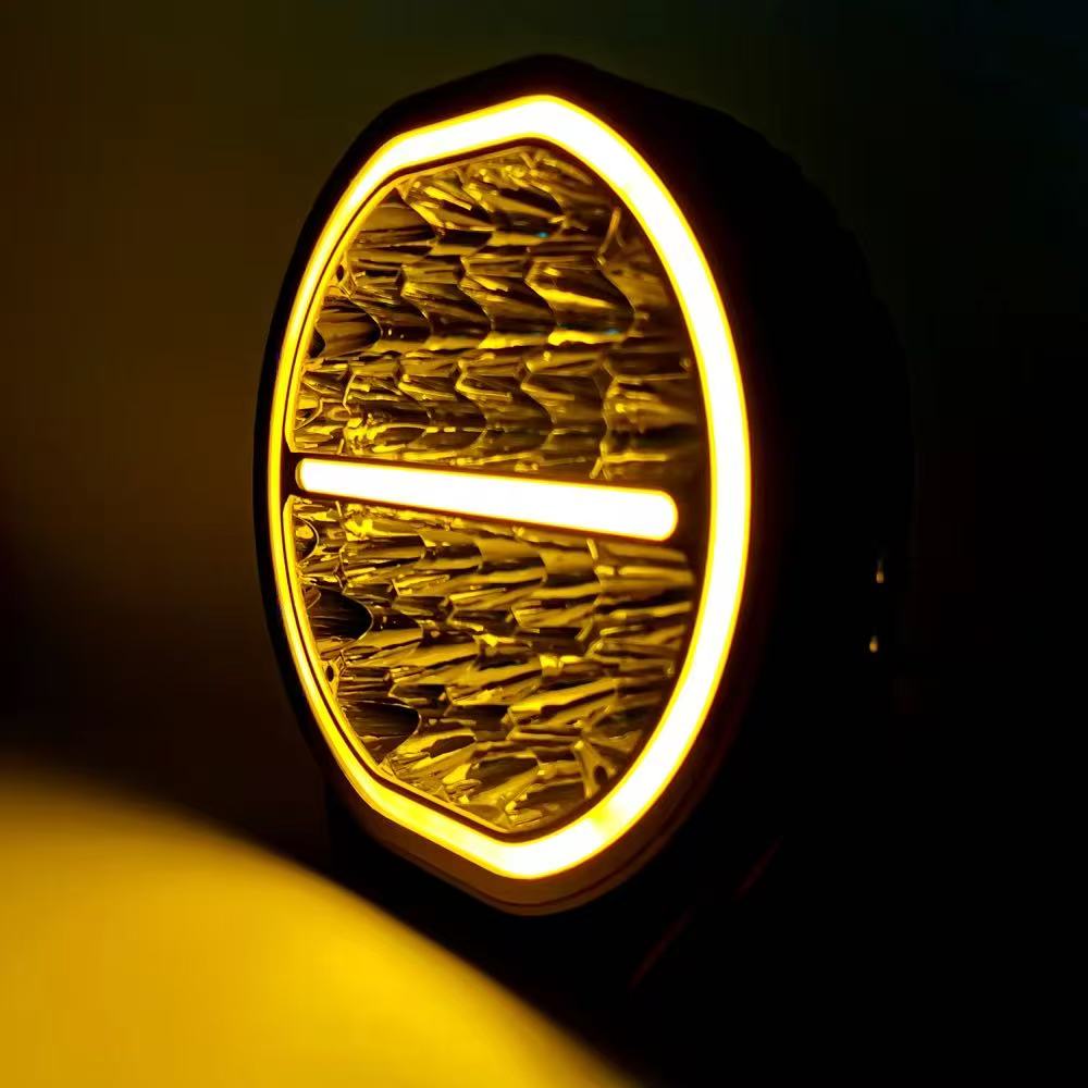 Car spotlights, off-road vehicle lights, car work lights, led spotlights installed on the front bumper, 9-inch LED work lights from Ouka full figure