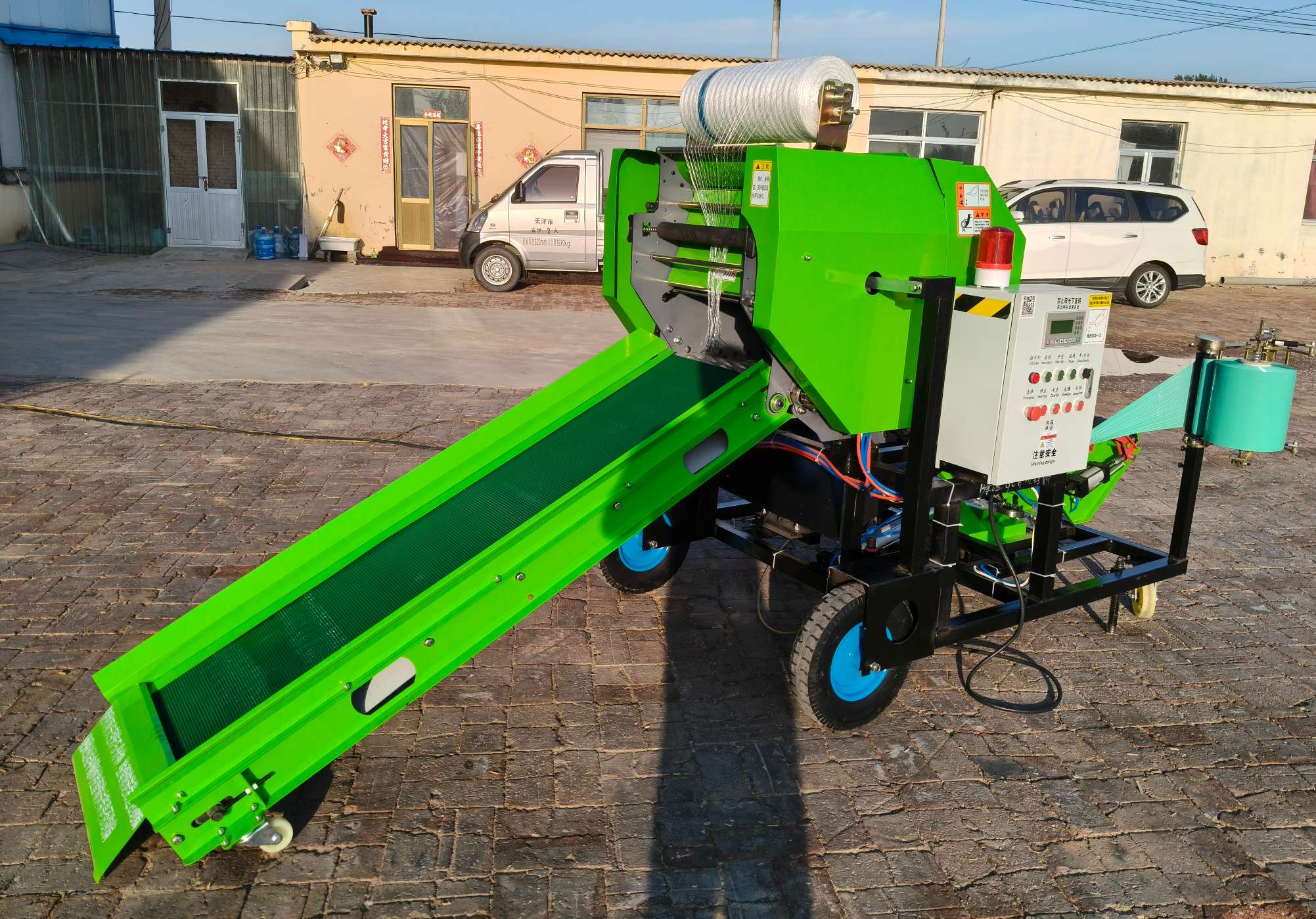 青贮打捆机秸秆揉丝机青贮饲料打包机打捆包膜机