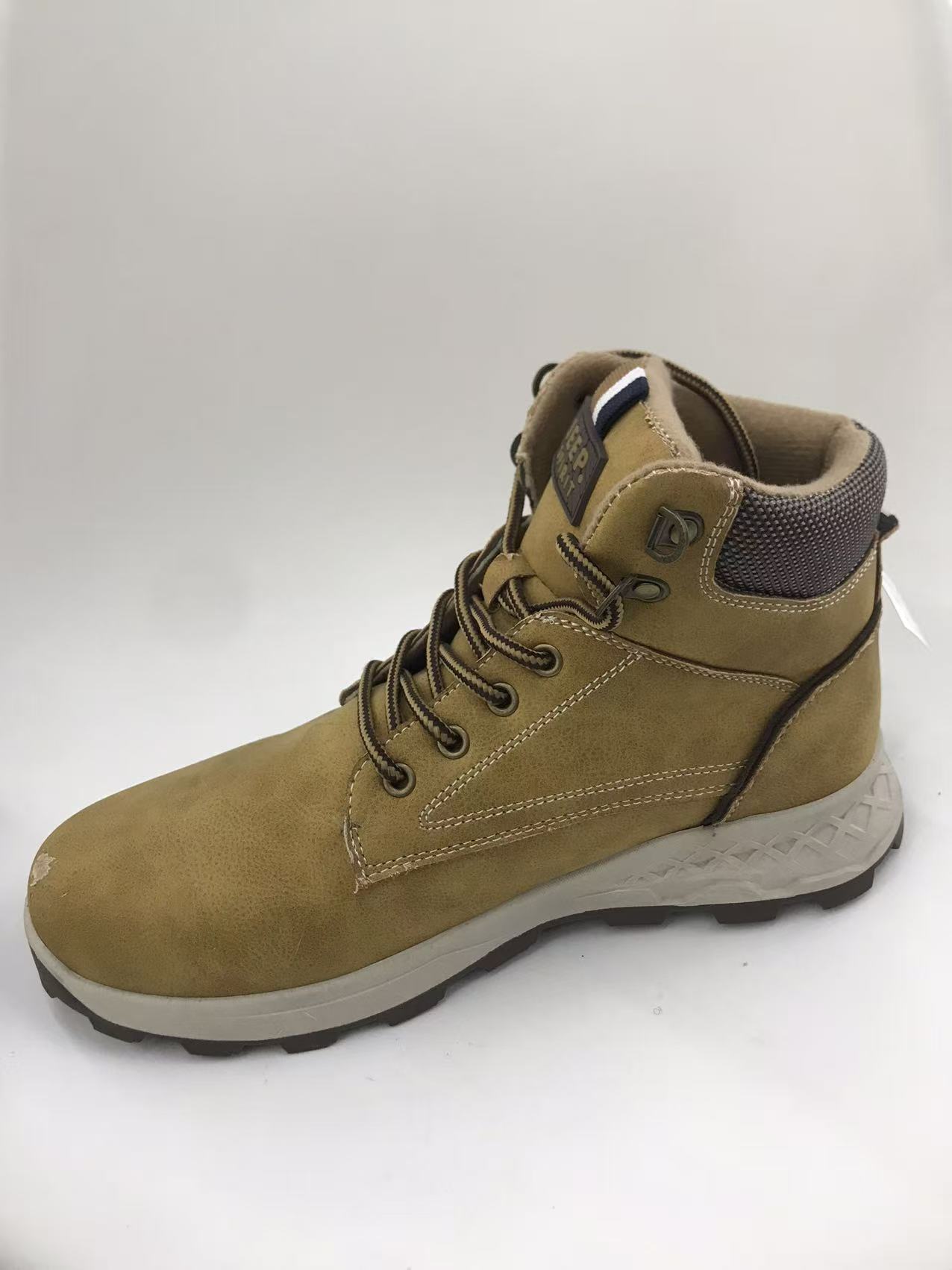 Men's outdoor barefoot hiking shoes for autumn and winter are lightweight, anti-slip, wear-resistant and breathable. Hiking sports shoes are comfortable and durable details Picture