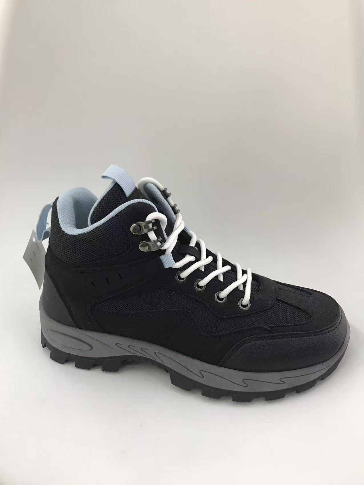 Women's hiking shoes are lightweight, anti-slip, wear-resistant and breathable for outdoor use in autumn and winter. They are comfortable and durable full figure