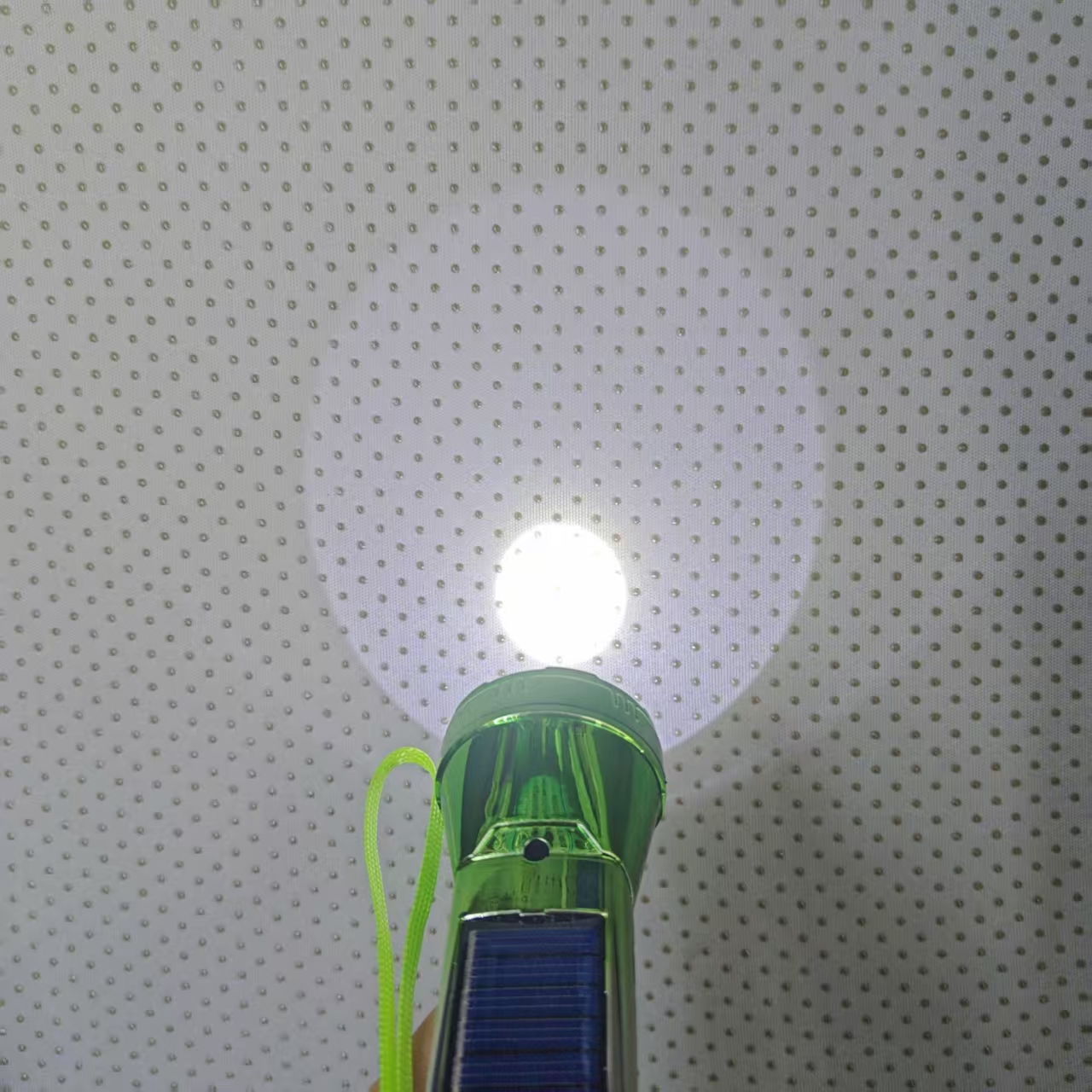 Solar charging flashlight, hand-held push switch, flashlight, multi-functional portable lighting manufacturer wholesale Specification image